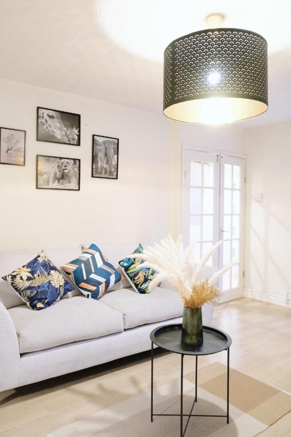 Bee Stays - Maliston House Great Sankey المظهر الخارجي الصورة