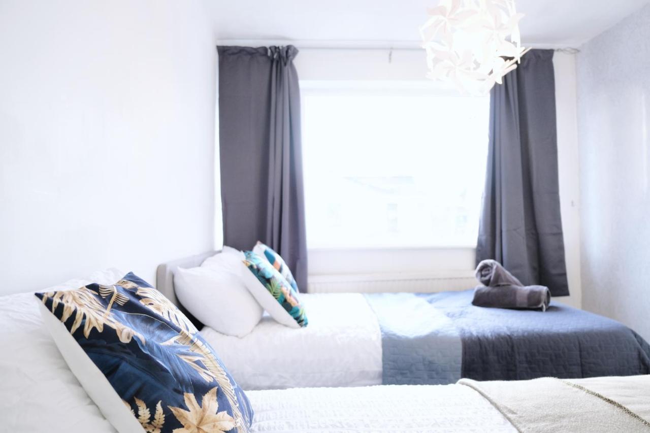 Bee Stays - Maliston House Great Sankey المظهر الخارجي الصورة